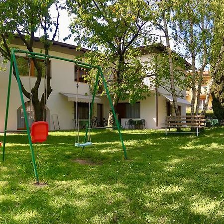 Apartamento Casa Vittoria Torbole Sul Garda Exterior foto