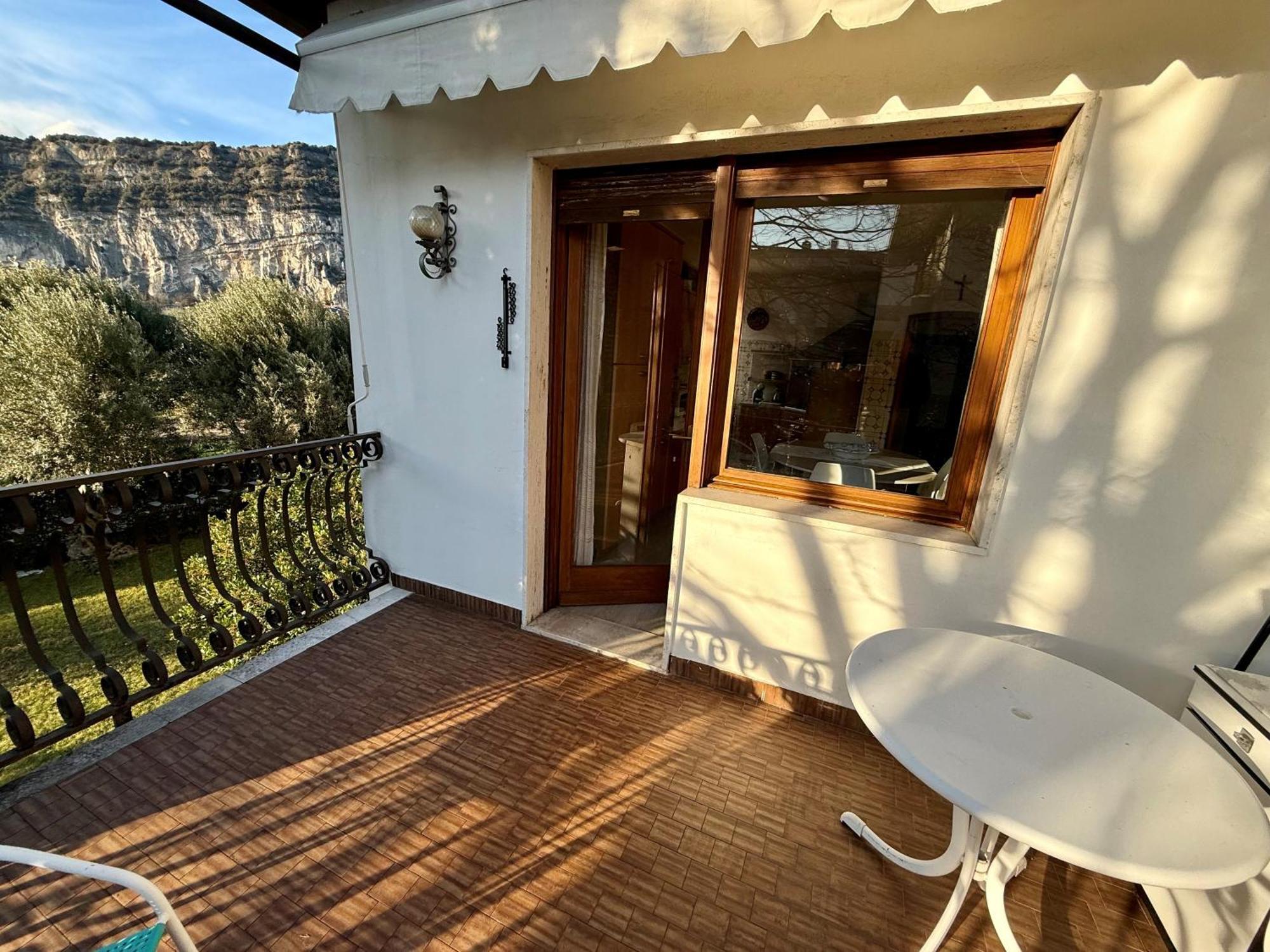 Apartamento Casa Vittoria Torbole Sul Garda Exterior foto