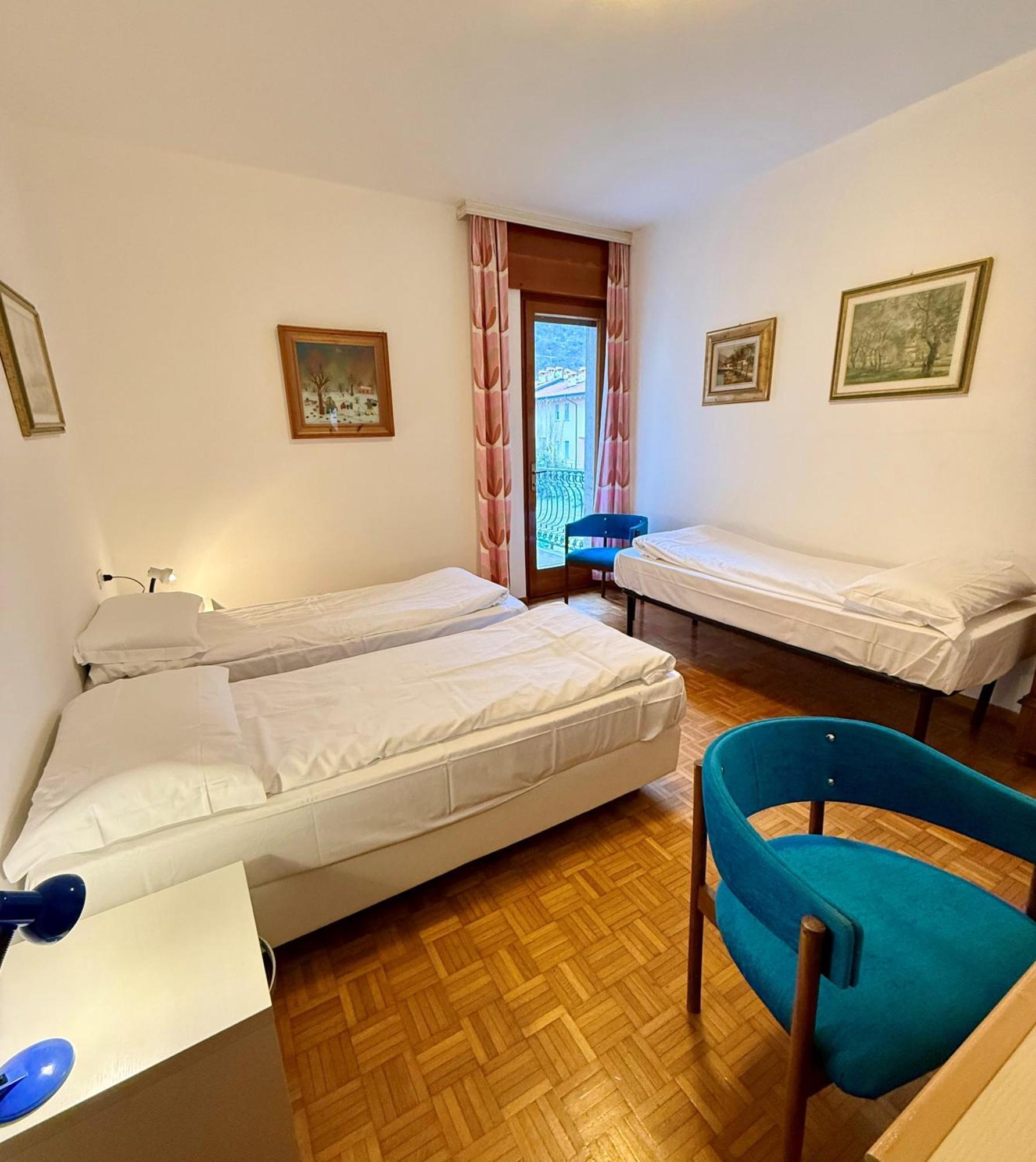 Apartamento Casa Vittoria Torbole Sul Garda Habitación foto