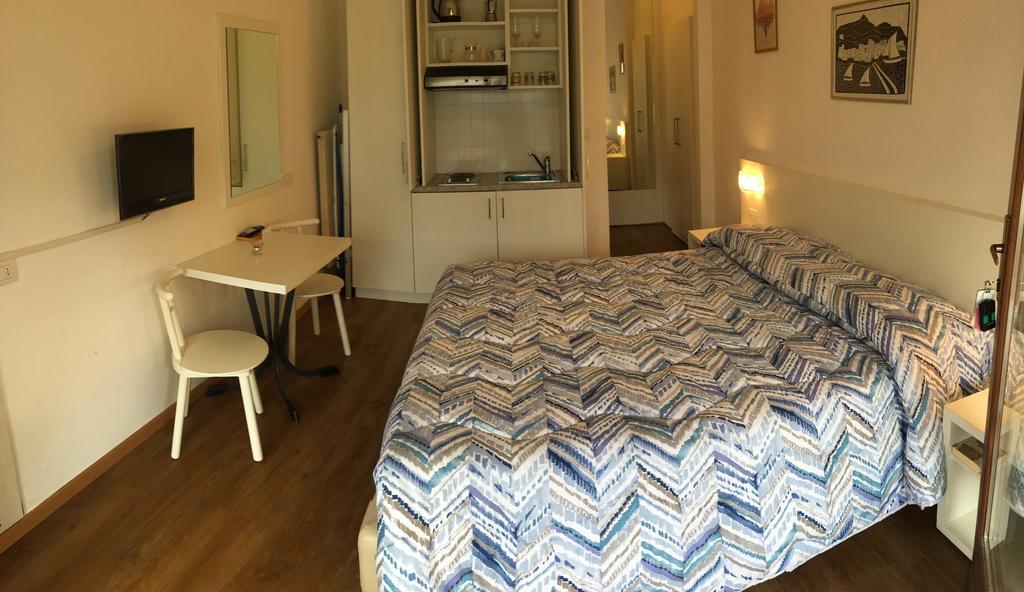 Apartamento Casa Vittoria Torbole Sul Garda Exterior foto