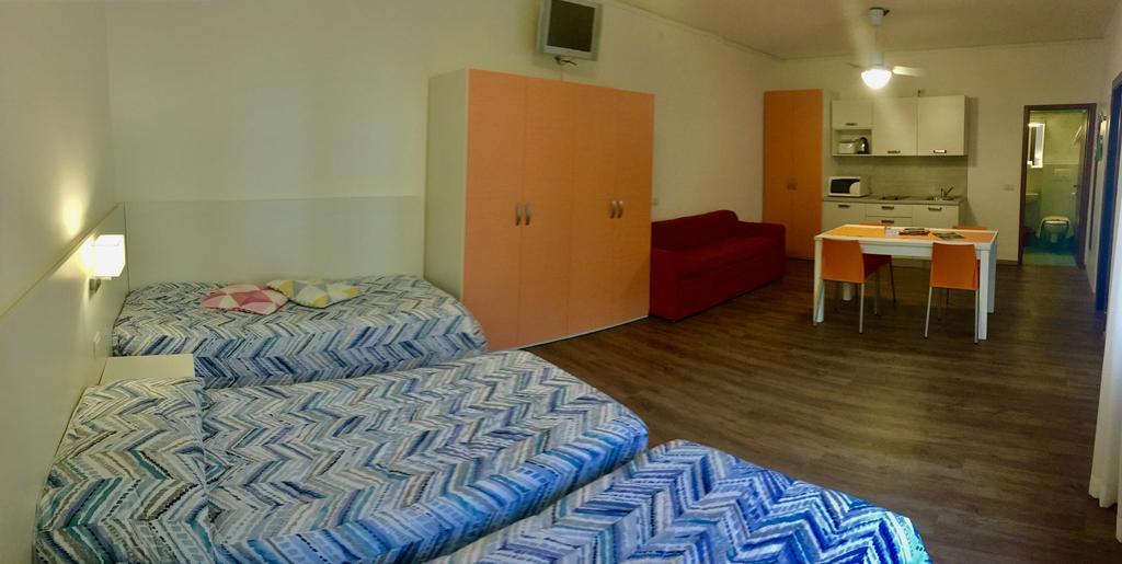 Apartamento Casa Vittoria Torbole Sul Garda Exterior foto